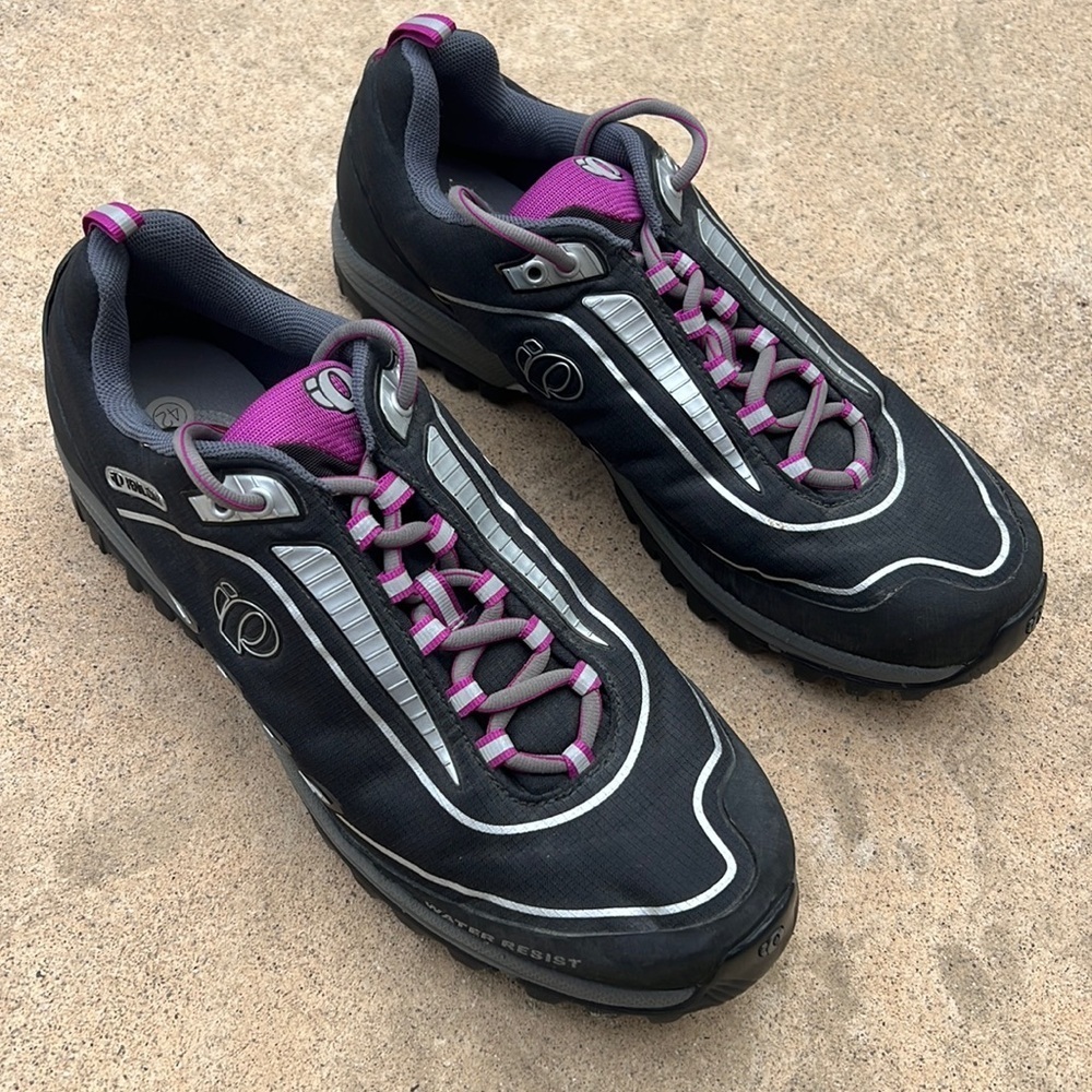 Pearl Izumi Women's X Alp SEEK lll WRX 5766 Cycle Shoe Water Resistant Size 10